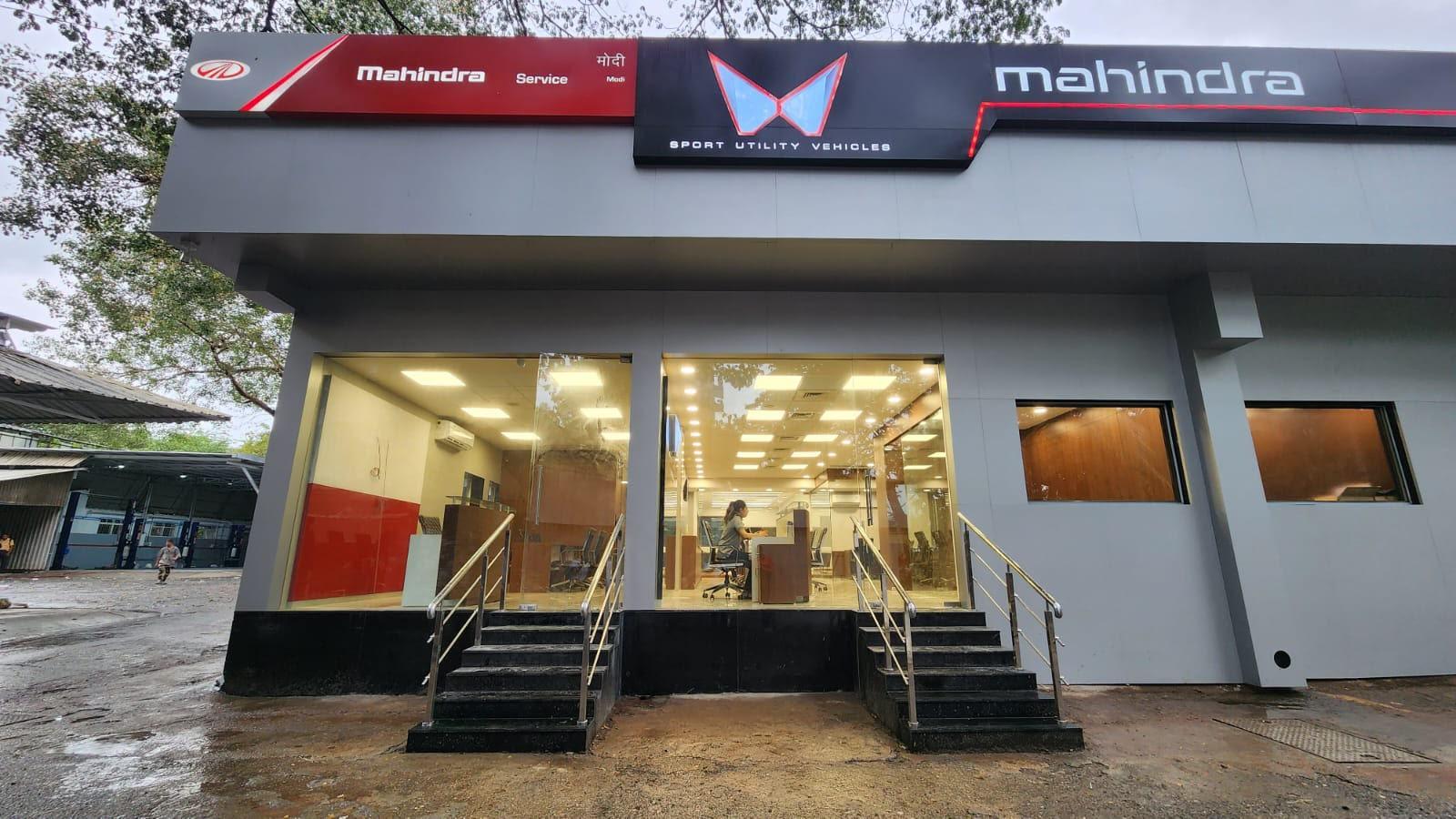 Arnav Mahindra - Thane Service Center